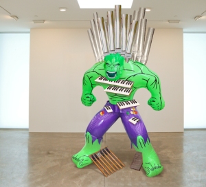 Jeff Koons, Hulk (Organ), 2004–14. Polychromed bronze and mixed media; 93 1⁄2 x 48 5⁄8 x 27 7⁄8 in. (237.5 × 123.5 × 70.8 cm). The Broad Art Foundation, Santa Monica. © Jeff Koons